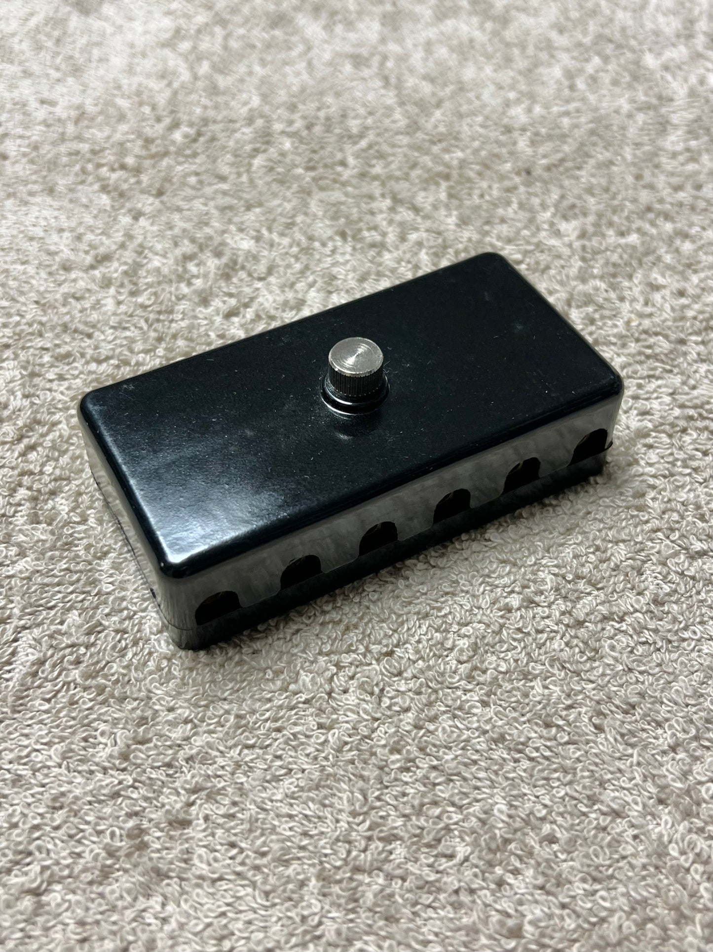 6 Position Screw Terminal Fuse Box