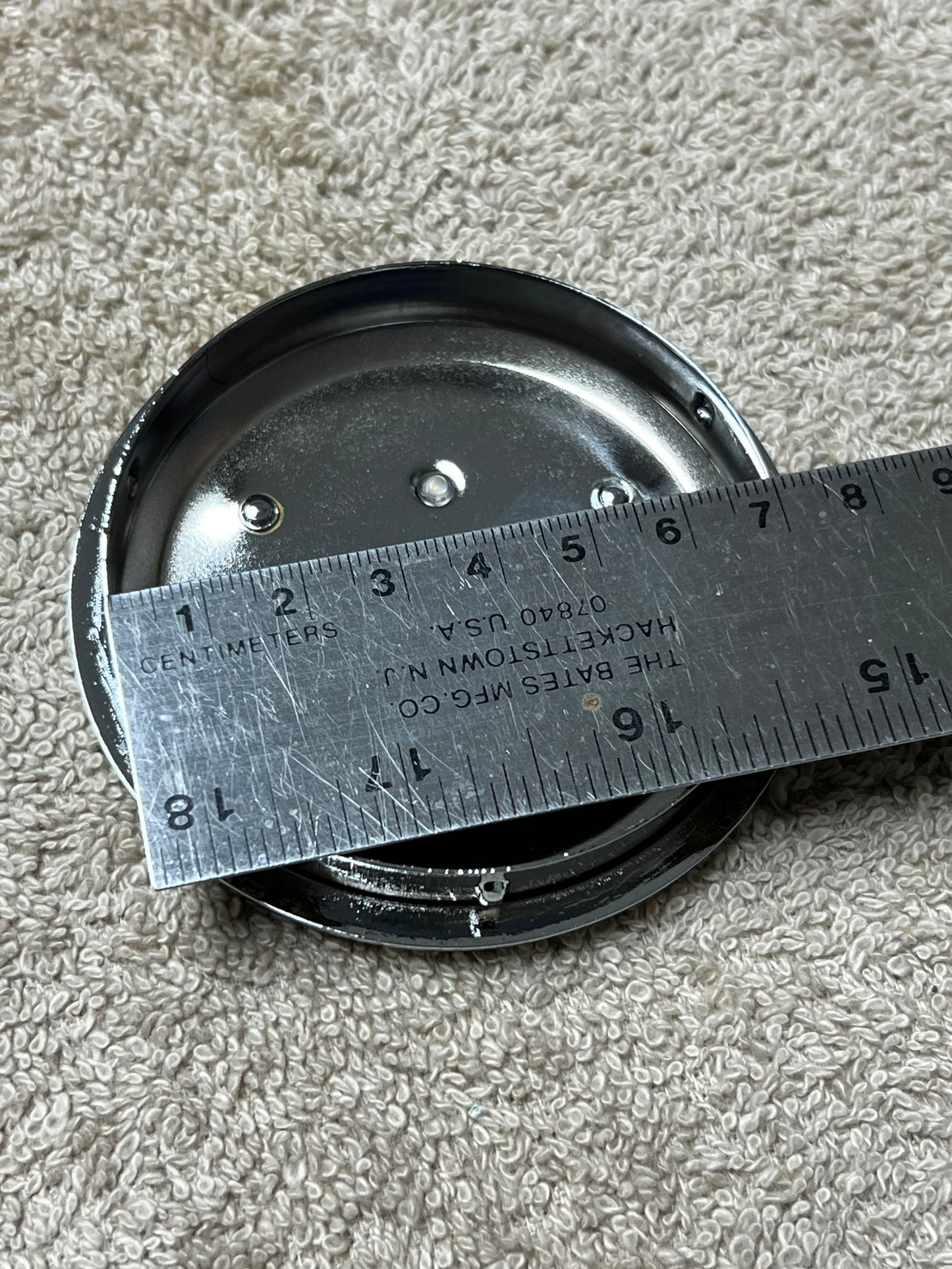 Hawaiian Crest Wheel Center Cap